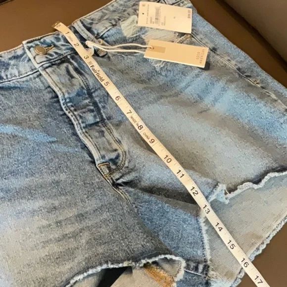 Good American The Bombshell Short indigo